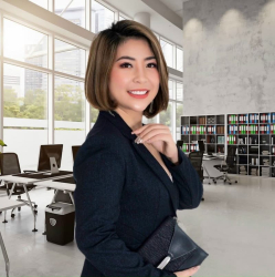 CEO Đan Linh